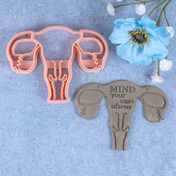 Pakke - Livmoder udstikker + 'Mind your own uterus' tekst stempel