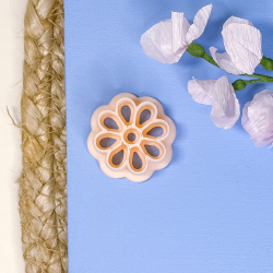 Blomster udstikker med prgning - nr. 2