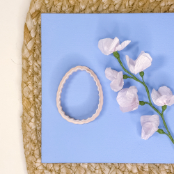 g med blondekant - nr. 2