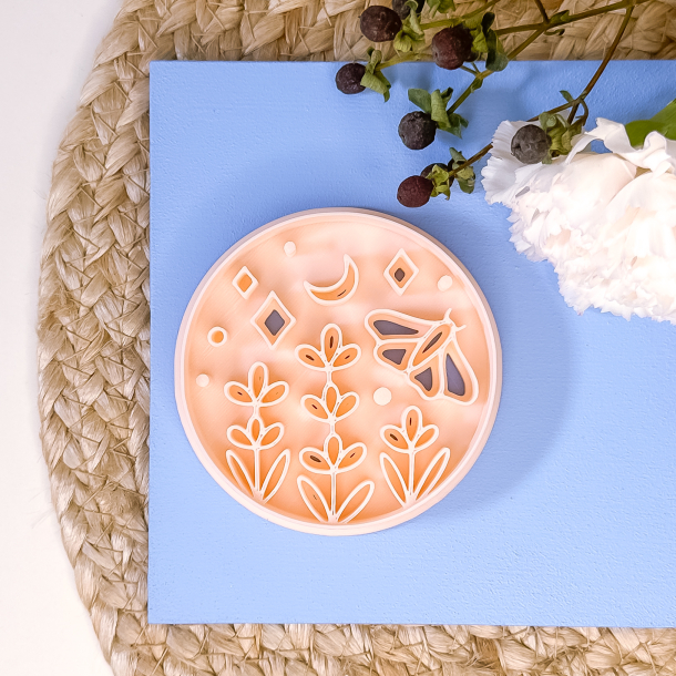 Mystisk amulet udstikker med prgning - Mystik nr. 6